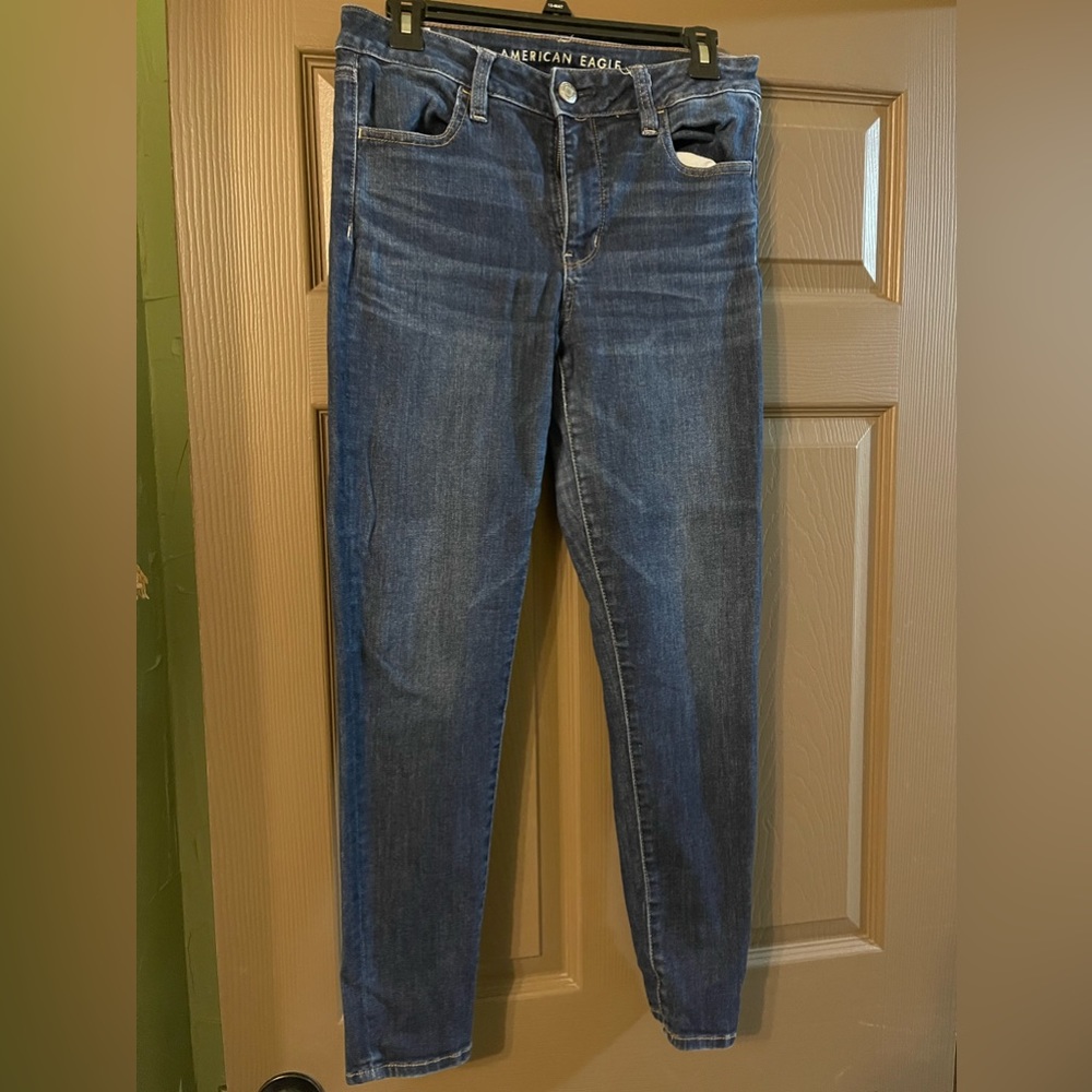 Women’s American Eagle Next Level Stretch jeans Size 10